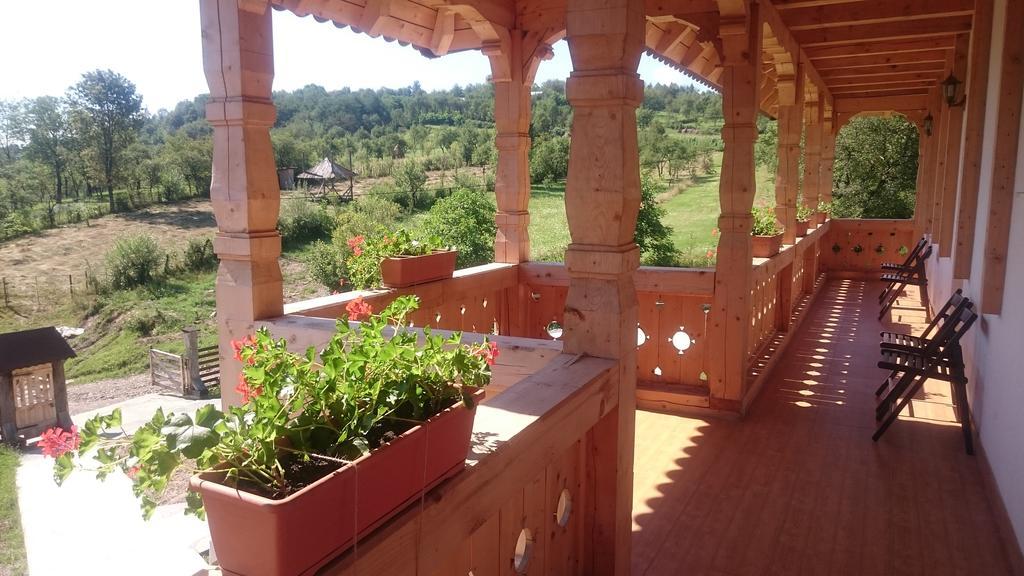 Farm stay Pensiunea Agroturistica Raluca *
