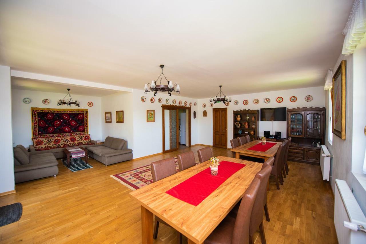 Pensiunea Agroturistica Raluca Farm stay Vadu Izei